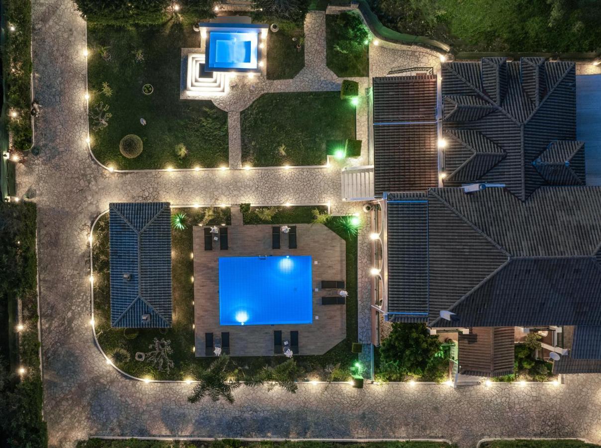 Amalthia Villa Mouzákion Esterno foto