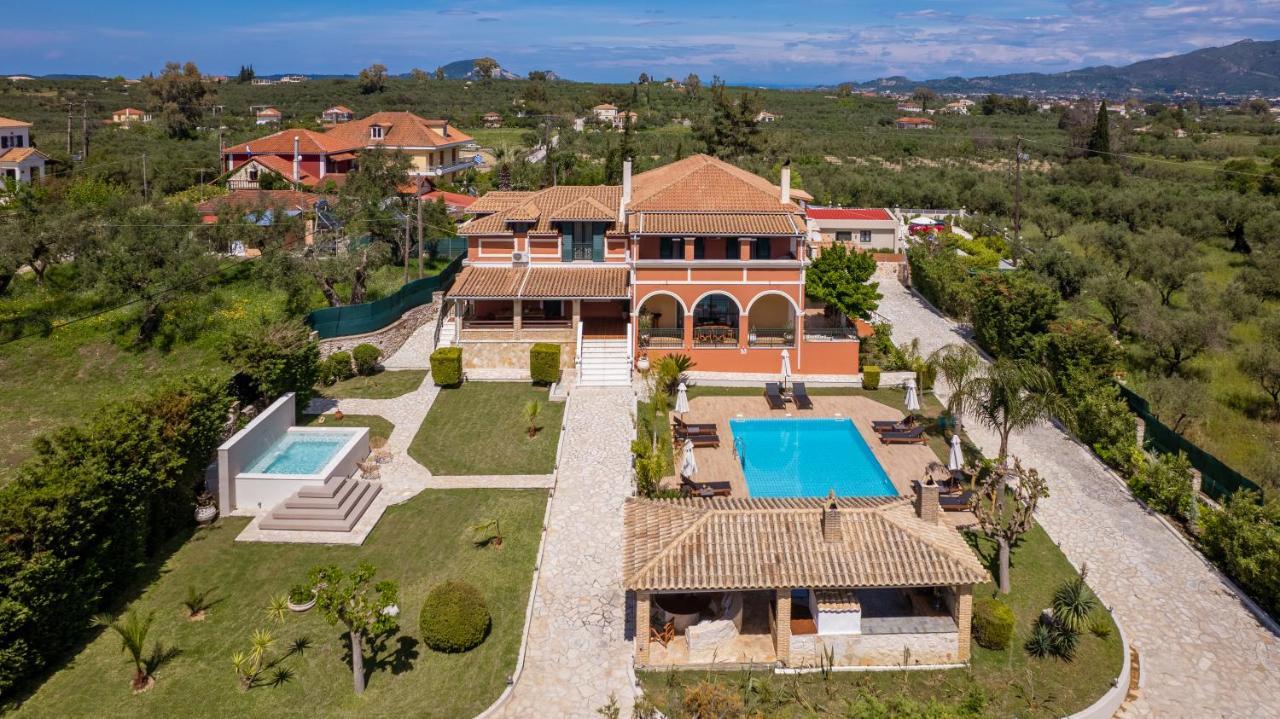 Amalthia Villa Mouzákion Esterno foto