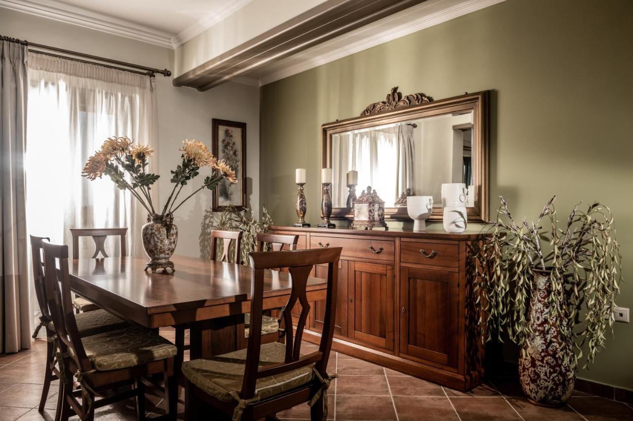 Amalthia Villa Mouzákion Esterno foto