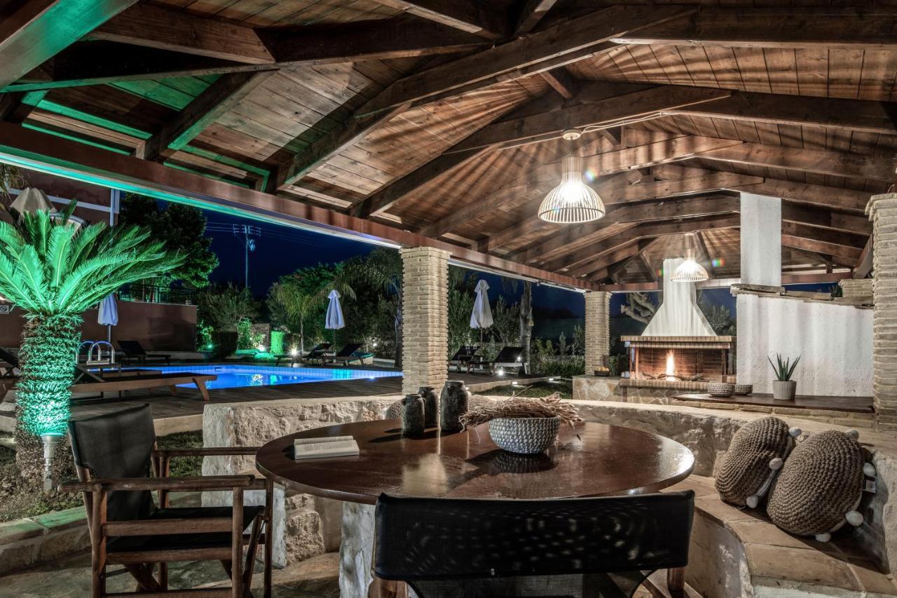 Amalthia Villa Mouzákion Esterno foto
